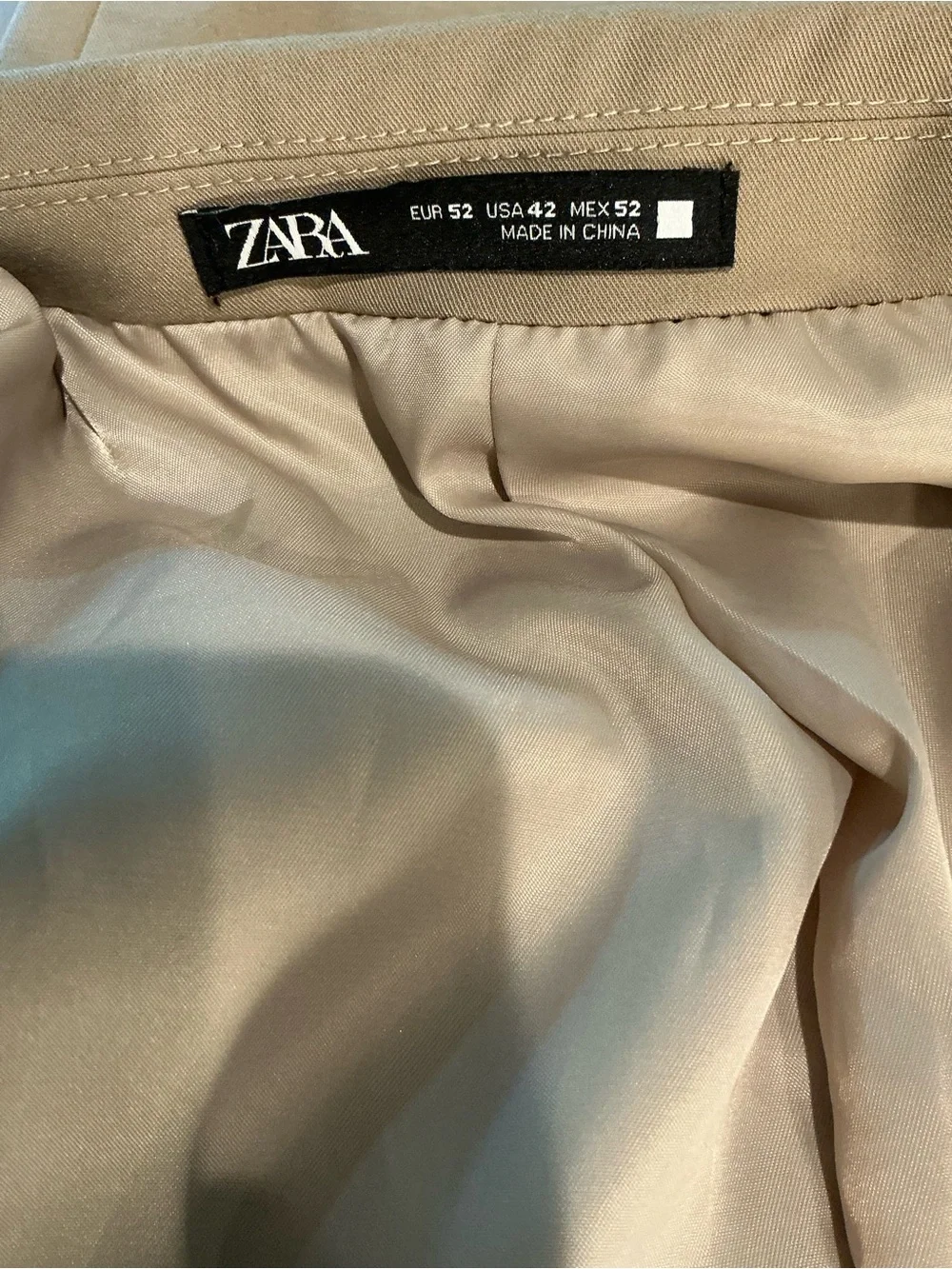 Zara Men's Beige Two-Piece Suit - Blazer & Trousers